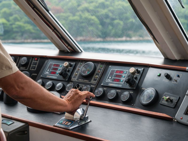 spherical bearing rod ends in yacht maintenance