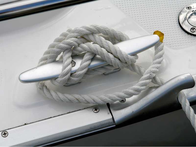 The Standard Cleat Hitch