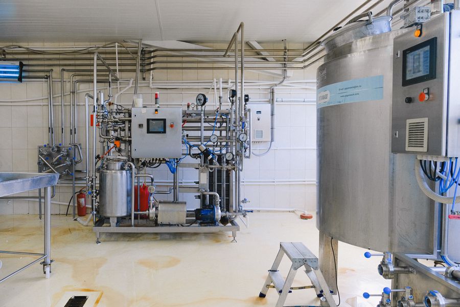 Stainless steel process skid in a production room