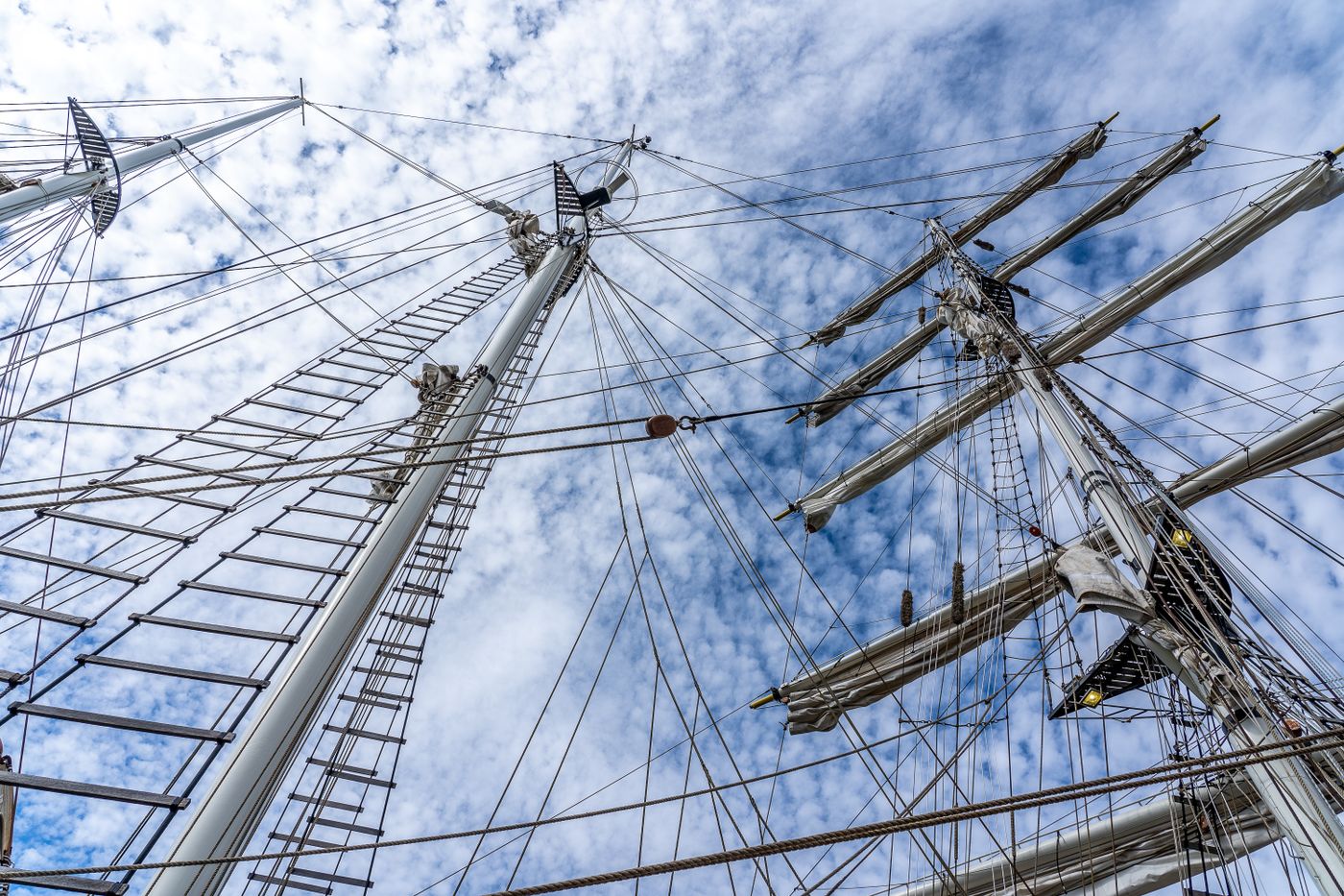 Tall ship rigging with steel fittings